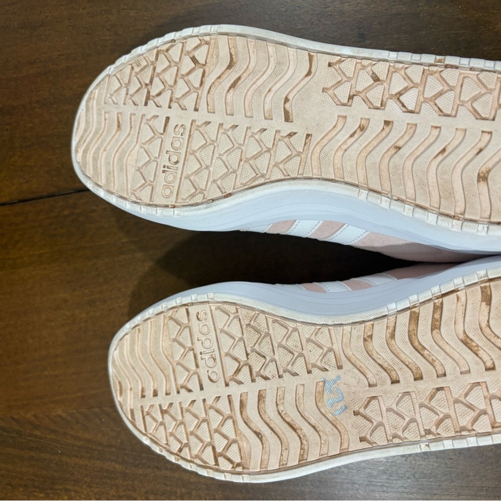 Adidas Women's Pink women’s size 6 - Picture 6 of 7